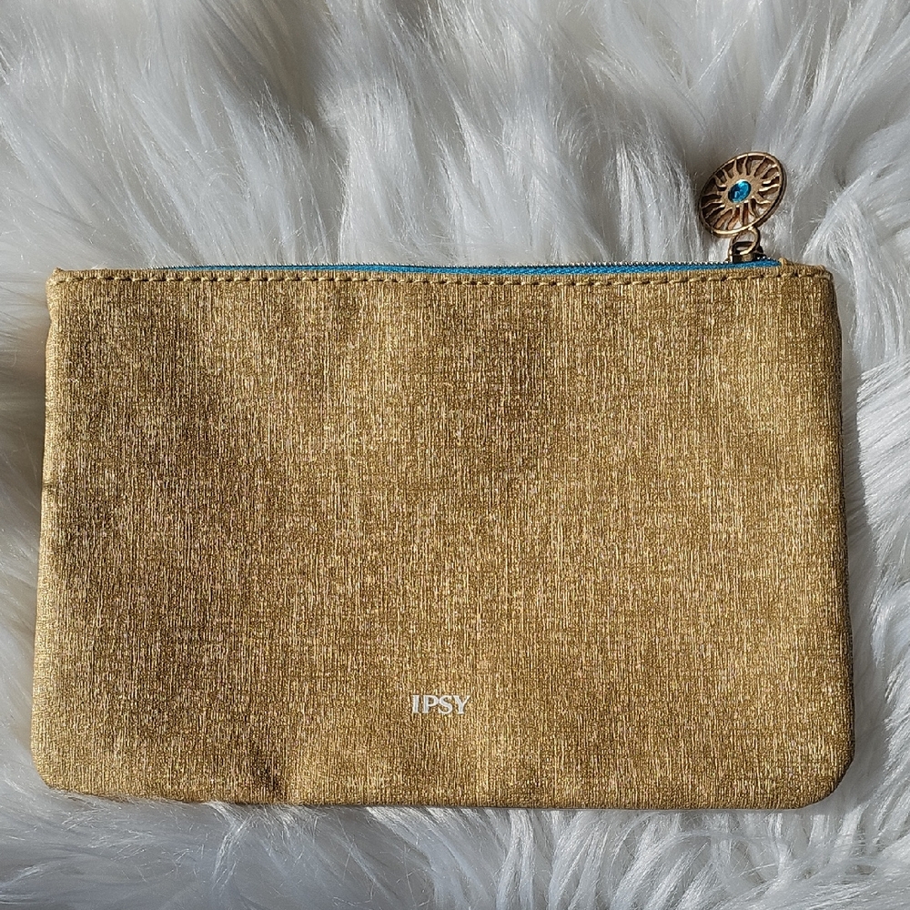NWOT Ipsy Gold Makeup Bag With Rhinestone Zipper Pull
